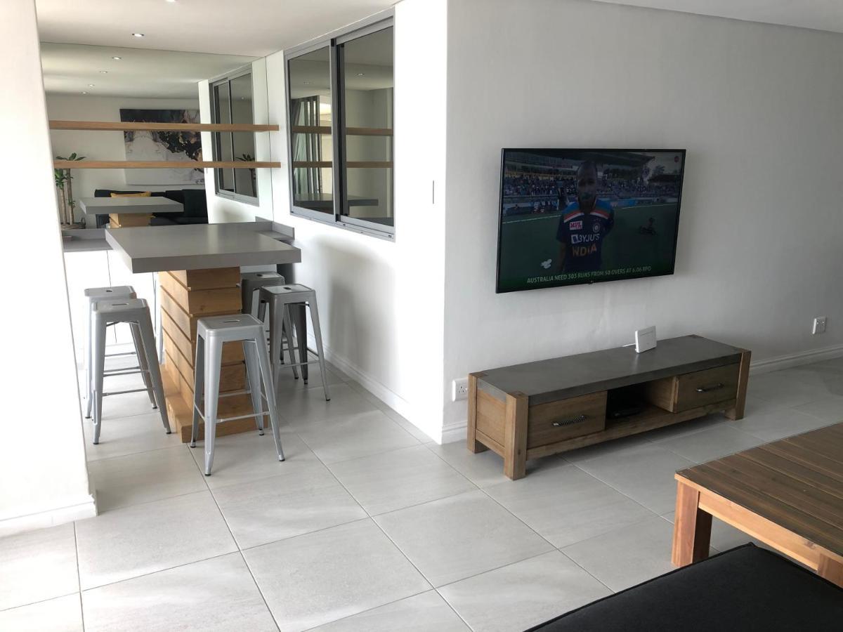 503 Marbella Beachfront Apartment *